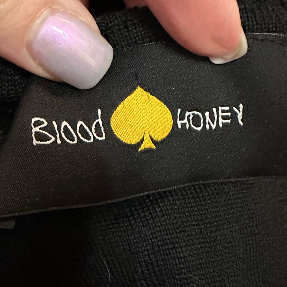 Blood & Honey turtleneck top - Picture 5 of 5